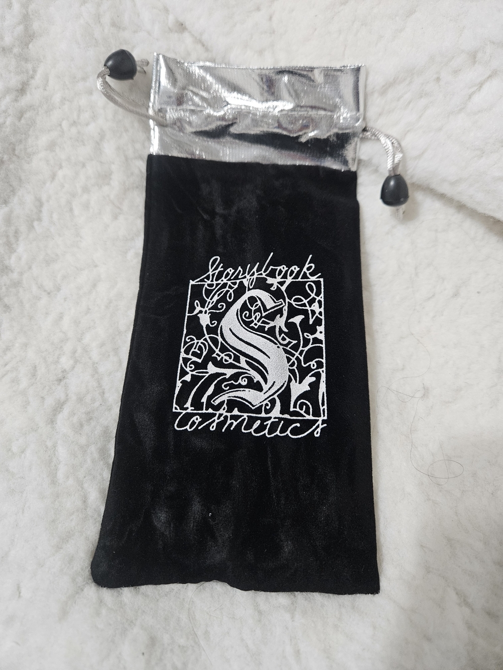 Storybook Cosmetics Original Storybook Wands 5 Piece Brush Set w/ Velvet Pouch - Picture 4 of 14